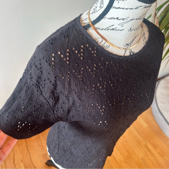 BLACK TAPE size M mesh knit style top, cut out in the back with tie up - Picture 4 of 7